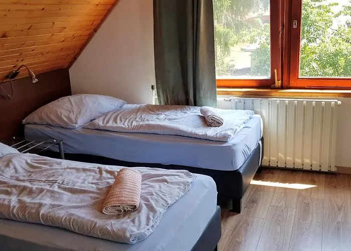 玛尔塔泽提米勒潘齐奥旅馆 招待所 3*