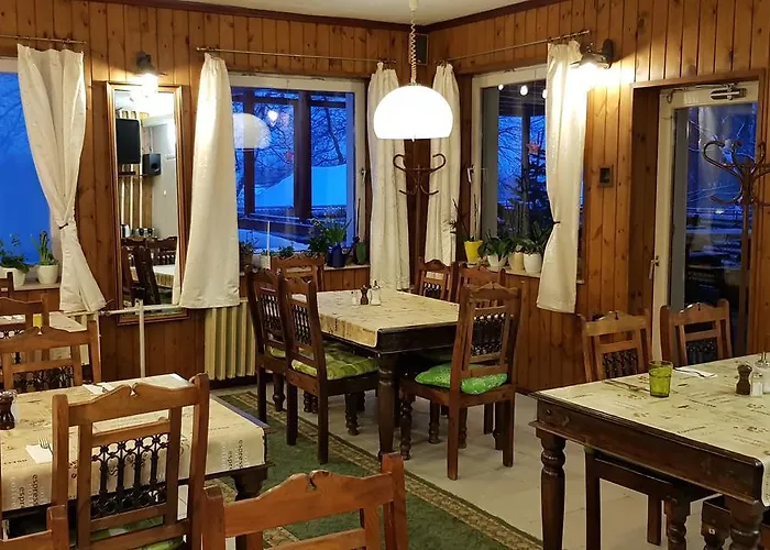 玛尔塔泽提米勒潘齐奥旅馆 招待所 3*